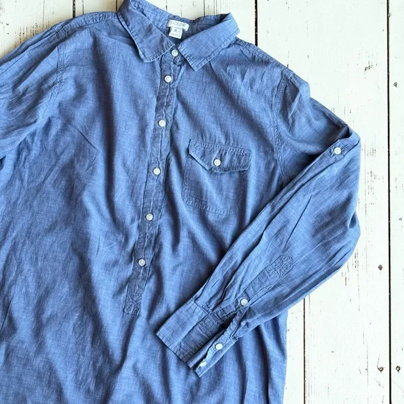 J.Crew Blue Chambray Tunic Shirt Women’s Medium Cotton Button Front Long Sleeve - Picture 5 of 10